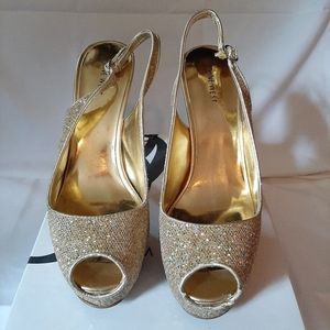 NineWest Gold Sparkle, 9.5 peep toe heels